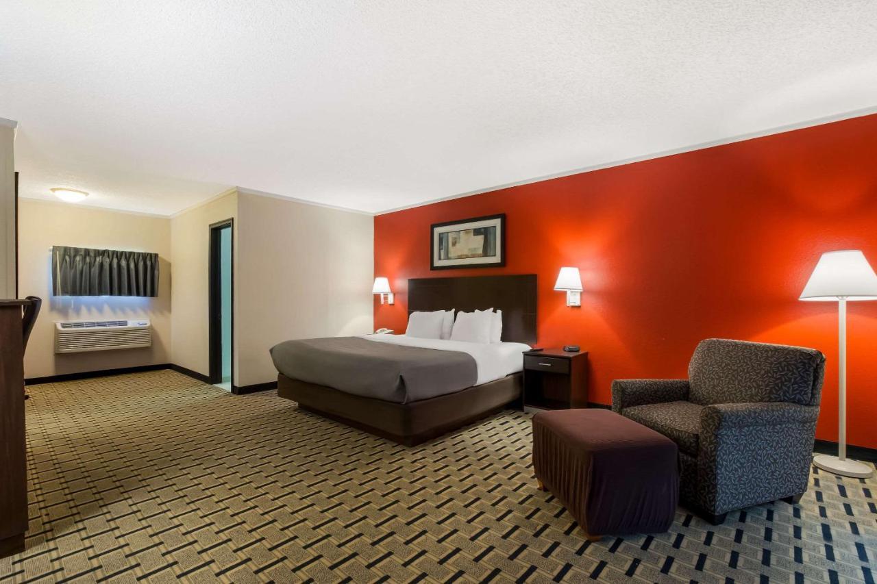 Quality Inn & Suites Millville Buitenkant foto