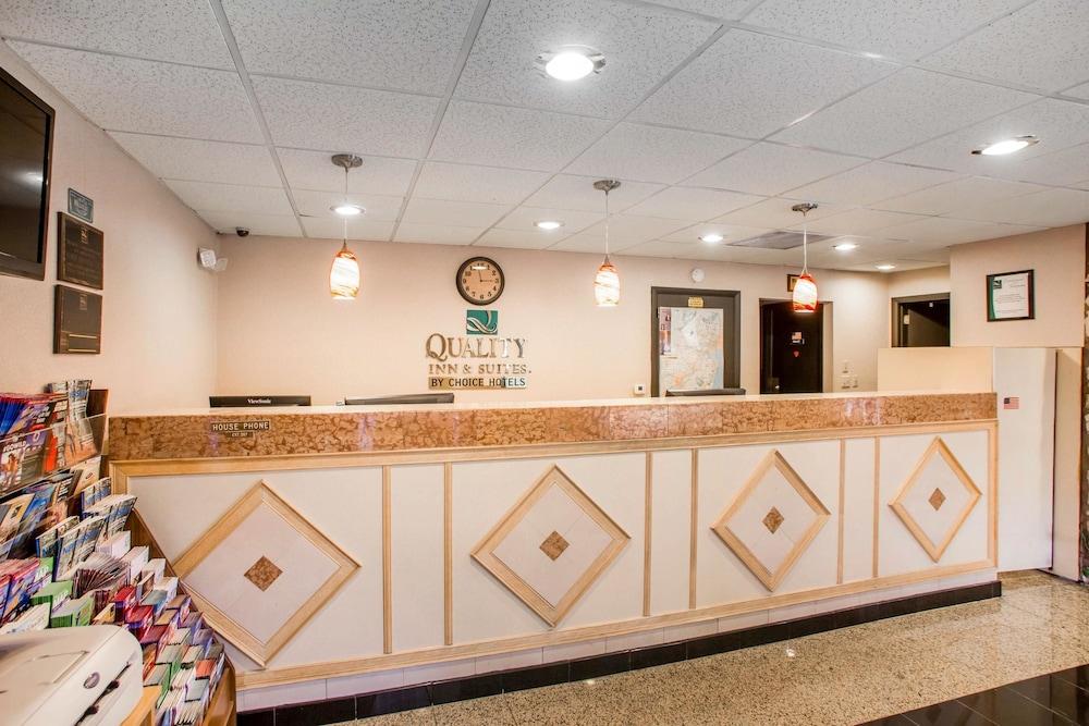 Quality Inn & Suites Millville Buitenkant foto