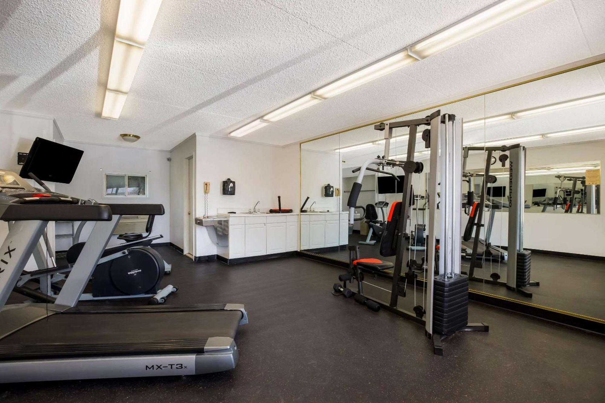 Quality Inn & Suites Millville Buitenkant foto