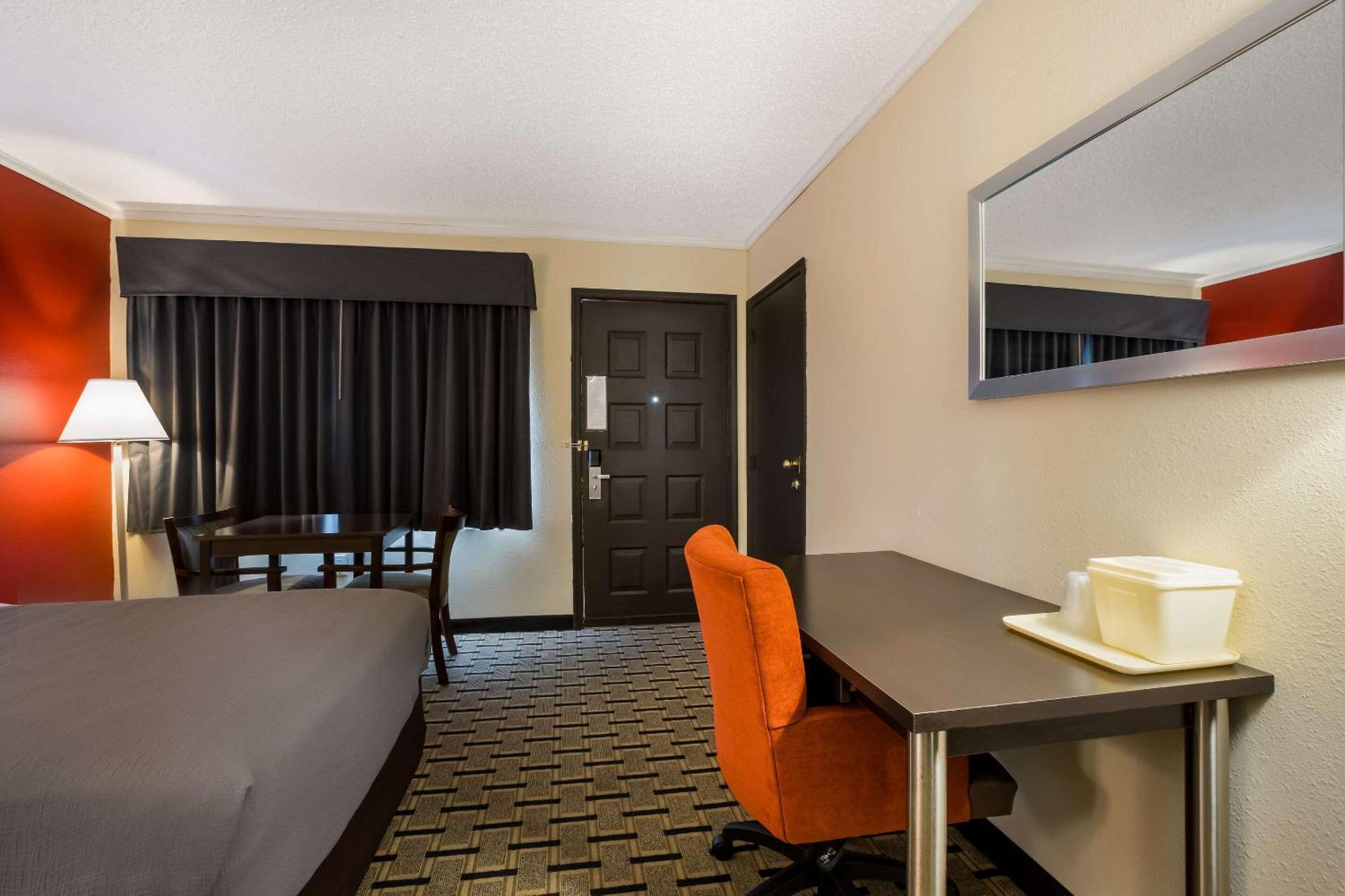 Quality Inn & Suites Millville Buitenkant foto
